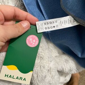 NWT Women’s Halara Denim Leggings/Jeggings. XL.